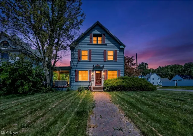 Homes for sale in Niles, OH | 732 Robbins Ave, Niles, OH 44446 | MLS# 5217617