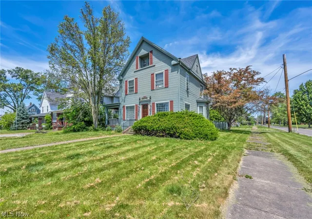 Homes for sale in Niles, OH | 732 Robbins Ave, Niles, OH 44446 | MLS# 5217617