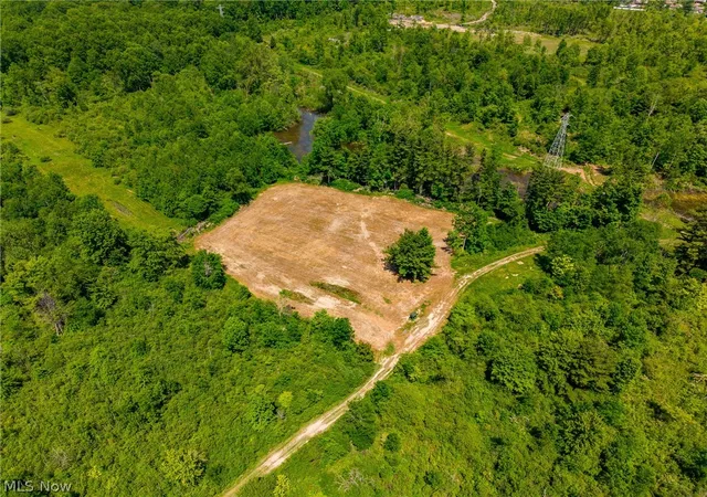3rd image of Sampson Dr, Youngstown, OH 44505 | MLS# 5217832