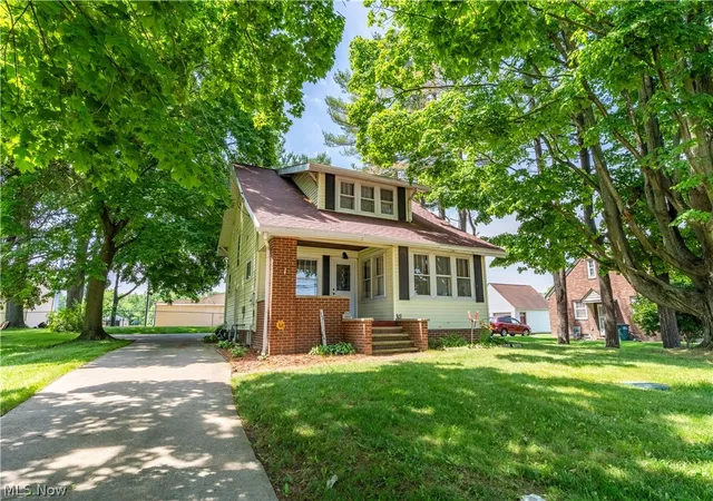 Homes for sale in Massillon, OH | 13134 Lincoln Wy Nw, Massillon, OH 44647 | MLS# 5217150