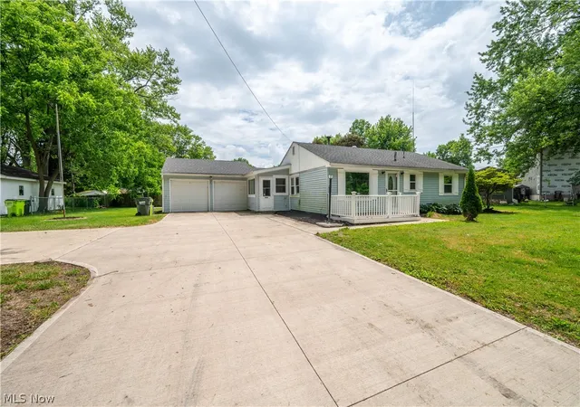 Homes for sale in Newton Falls, OH | 1020 Water St, Newton Falls, OH 44444 | MLS# 5217202