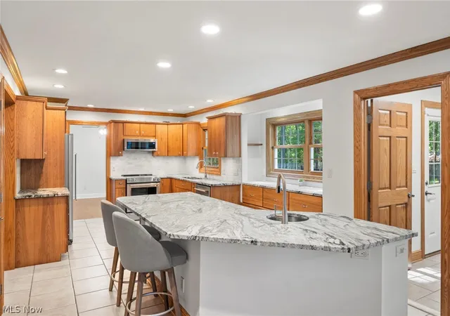 Homes for sale in Stow, OH | 3871 Greentree Rd, Stow, OH 44224 | MLS# 5217733