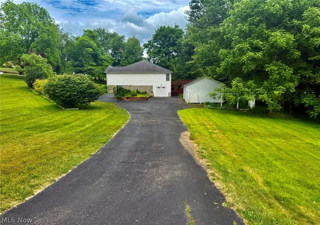 5th image of 1362 Turkeyfoot Lake Rd, New Franklin, OH 44203 | MLS# 5213610