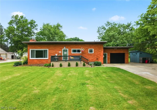 Homes for sale in North Canton, OH | 2221 Nw Schneider St Nw, North Canton, OH 44720 | MLS# 5216825