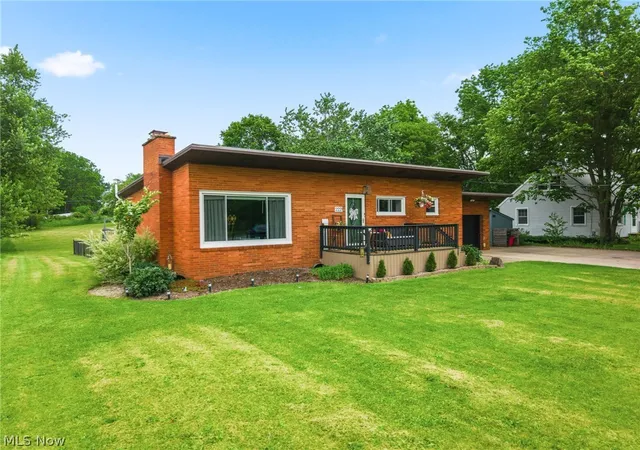 Homes for sale in North Canton, OH | 2221 Nw Schneider St Nw, North Canton, OH 44720 | MLS# 5216825