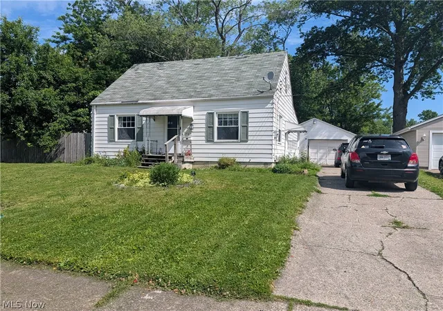 Photo 1 of Single family home for sale at 2567 E 38th Street, Lorain, OH 44055 | MLS# 5215545 | Listing updated on 2026-08-20