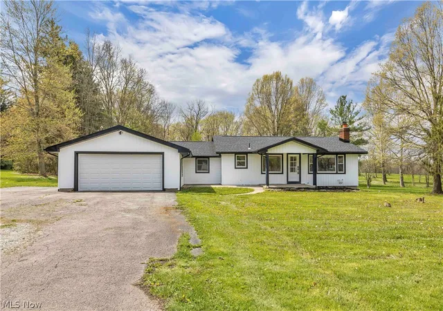 1st image of 8195 N Palmyra Rd, Canfield, OH 44406 | MLS# 5217016