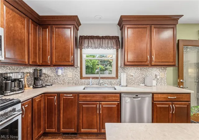image of 9569 Graystone Ln, Mentor, OH 44060 | MLS# 5217861