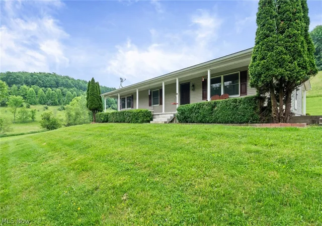Homes for sale in Port Washington, OH | 11799 Glasgow Rd Sw, Port Washington, OH 43837 | MLS# 5217776