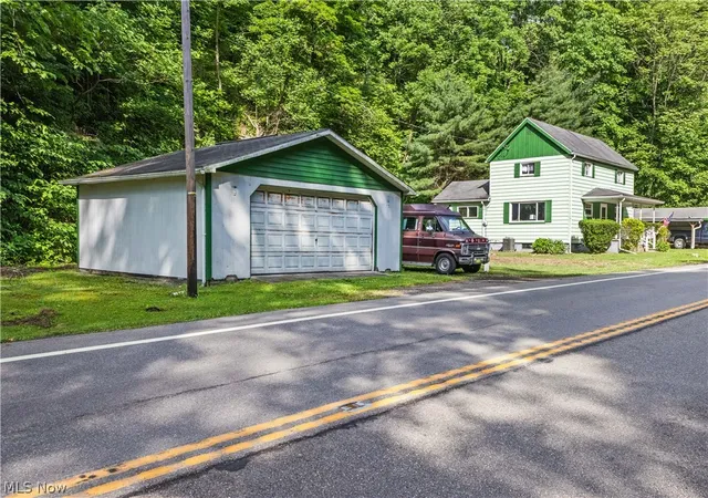 Photo 2 of Single family home for sale at 19112 State Route 152, Toronto, OH 43964 | MLS# 5216792 | Listing updated on 2026-08-21