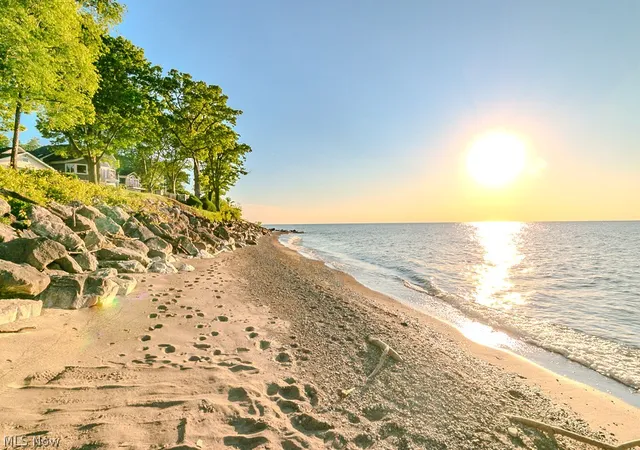 Homes for sale in Mentor On The Lake, OH | 7839 Lake Shore Blvd, Mentor On The Lake, OH 44060 | MLS# 5215256