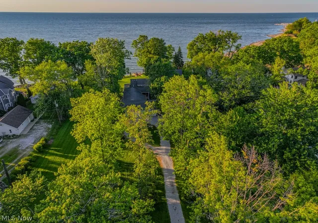 Homes for sale in Mentor On The Lake, OH | 7839 Lake Shore Blvd, Mentor On The Lake, OH 44060 | MLS# 5215256