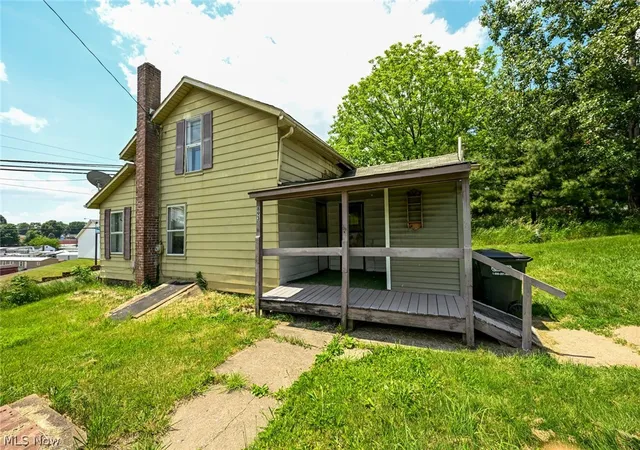 3rd image of 893 Norton Ave, Barberton, OH 44203 | MLS# 5217915