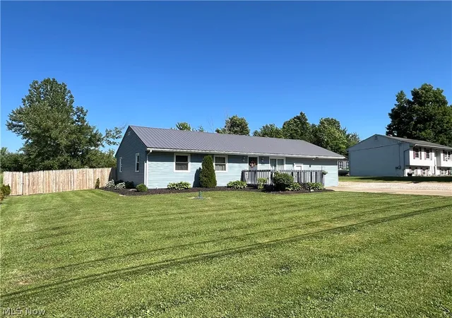 2nd image of 4686 Knickerbocker Cir, Ashtabula, OH 44004 | MLS# 5218103