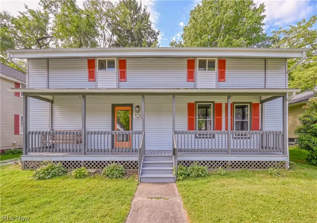 Homes for sale in Ravenna, OH | 128 E Central Ave, Ravenna, OH 44266 | MLS# 5216080