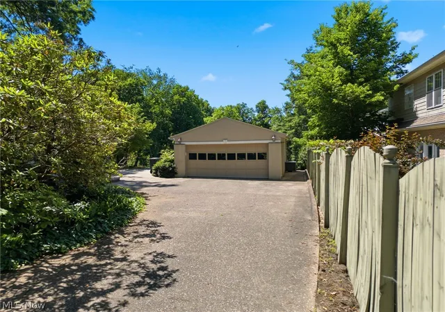 Photo 3 of Single family home for sale at 4705 Grand Central Ave, Vienna, WV 26105 | MLS# 5218144 | Listing updated on 2026-08-26