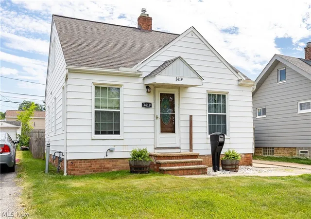 Homes for sale in Parma, OH | 3419 Maplecrest Ave, Parma, OH 44134 | MLS# 5217794