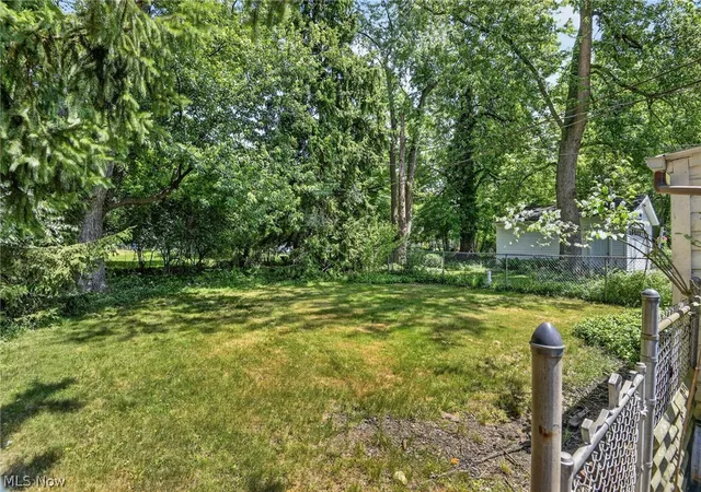 Homes for sale in Cleveland Heights, OH | 927 Englewood Rd, Cleveland Heights, OH 44121 | MLS# 5216736