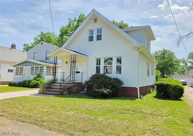 Homes for sale in Cleveland, OH | 3909 Burger Ave, Cleveland, OH 44109 | MLS# 5218169
