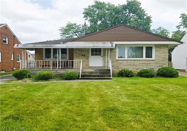 Photo 1 of Sale Pending at 8201 Manorford Dr, Cleveland, OH 44129 | MLS# 5196829 | Listing updated on 2026-07-16