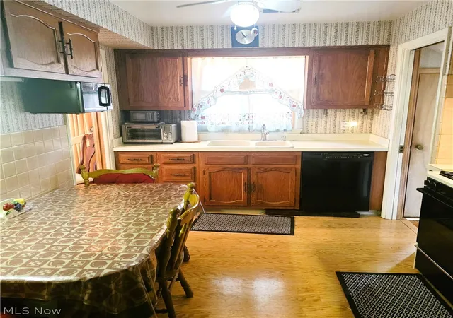 Photo 2 of Sale Pending at 8201 Manorford Dr, Cleveland, OH 44129 | MLS# 5196829 | Listing updated on 2026-07-16