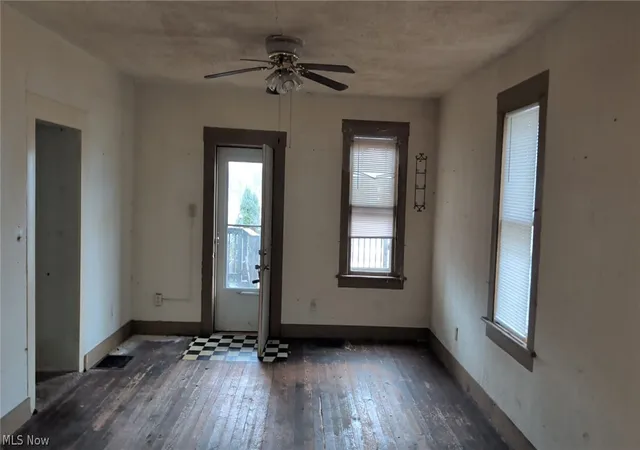 5th image of 1857 Maple Ave Ne, Canton, OH 44705 | MLS# 5218226