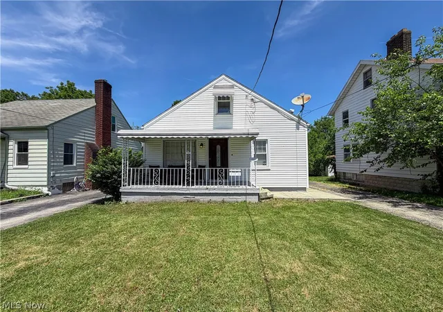 1st image of 548 Cambridge Ave, Youngstown, OH 44502 | MLS# 5217814