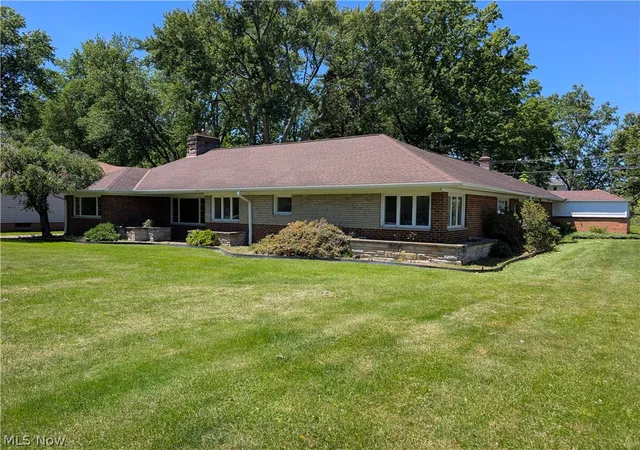 Homes for sale in Middleburg Heights, OH | 6986 Big Creek Pkwy, Middleburg Heights, OH 44130 | MLS# 5215326