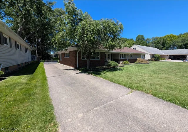 Homes for sale in Middleburg Heights, OH | 6986 Big Creek Pkwy, Middleburg Heights, OH 44130 | MLS# 5215326