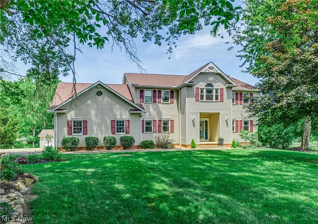 Homes for sale in Cuyahoga Falls, OH | 623 W Steels Corners Rd, Cuyahoga Falls, OH 44223 | MLS# 5218161