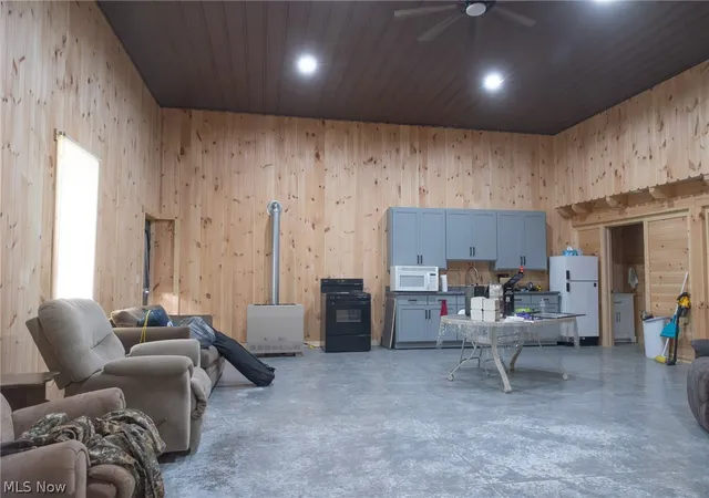 4th image of 72645 Henderson Ridge Rd, Saint Clairsville, OH 43950 | MLS# 5218236