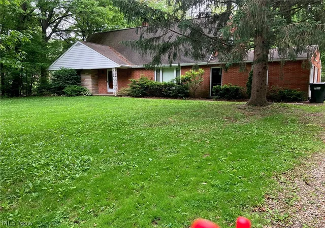 Homes for sale in North Canton, OH | 5840 42 Pawnee St Nw, North Canton, OH 44720 | MLS# 5218015