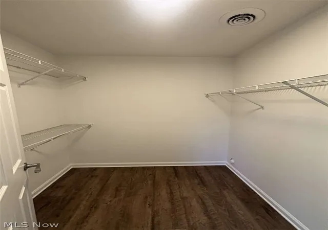 Listing Photo 2 - Condo for sale in building located at 202 Cutler Ln, Hudson, OH 44236 - Unit #