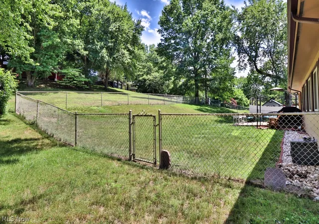 32nd image of 1601 Marion Dr, Coshocton, OH 43812 | MLS# 5216933