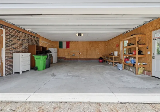 Homes for sale in North Canton, OH | 217 Cordelia St Sw, North Canton, OH 44720 | MLS# 5218181