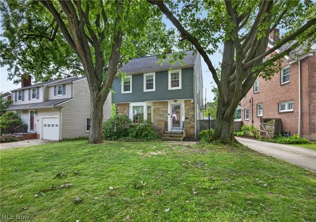 Homes for sale in Cleveland Heights, OH | 3525 Edison Rd, Cleveland Heights, OH 44121 | MLS# 5217921