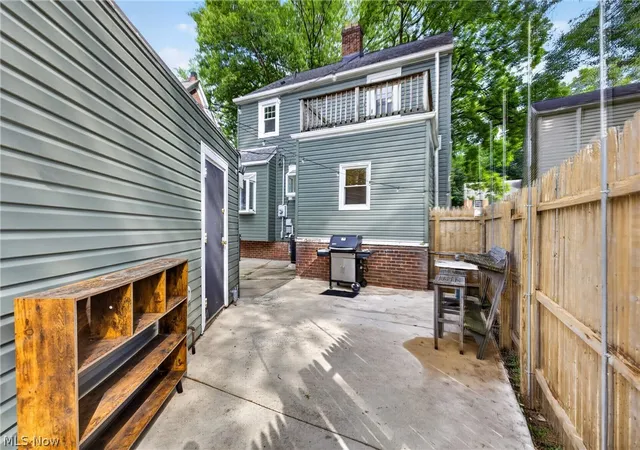 Homes for sale in Cleveland Heights, OH | 3525 Edison Rd, Cleveland Heights, OH 44121 | MLS# 5217921