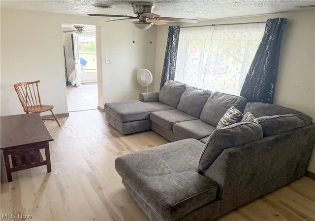 Photo 3 of Sale Pending at 2807 Warren Burton Rd, Southington, OH 44470 | MLS# 5206037 | Listing updated on 2026-06-13