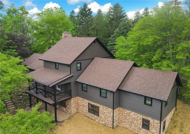 2nd image of 3731 Fortuna Dr, Green, OH 44312 | MLS# 5217516