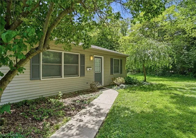 Homes for sale in Huron, OH | 126 Mckinley St, Huron, OH 44839