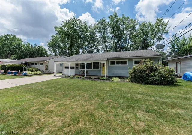 Homes for sale in Parma Heights, OH | 11901 Appleton Dr, Parma Heights, OH 44130 | MLS# 5217562