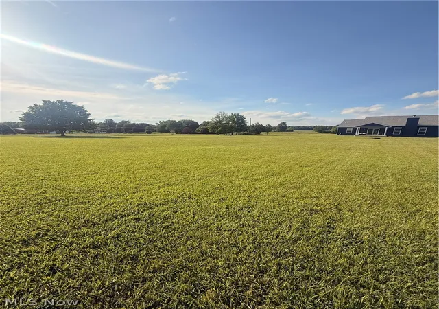 Homes for sale in Garrettsville, OH | 8552 State Route 305, Garrettsville, OH 44231 | MLS# 5217369
