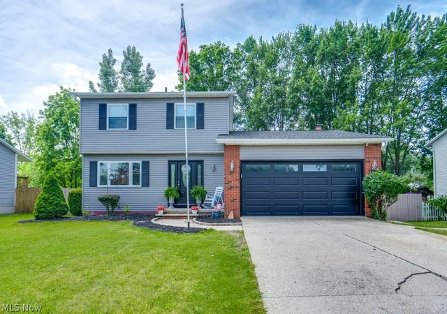 Homes for sale in Brunswick, OH | 3896 Buckingham Dr, Brunswick, OH 44212 | MLS# 5217827