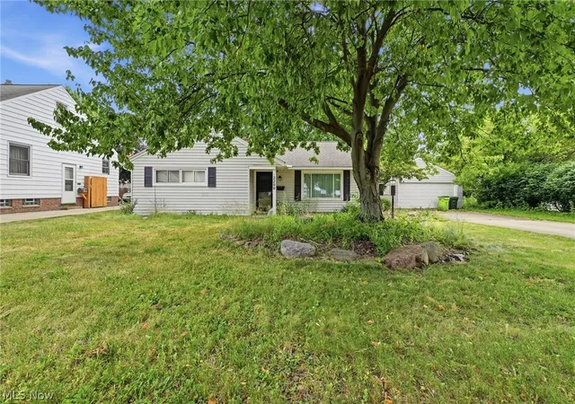 Photo 1 of Single family home for sale at 2200 Buena Vista Dr, Wickliffe, OH 44092 | MLS# 5218372 | Listing updated on 2026-08-27