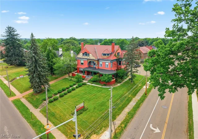 Photo 3 of Single family home for sale at 1435 Market Ave N, Canton, OH 44714 | MLS# 5216689 | Listing updated on 2026-09-28