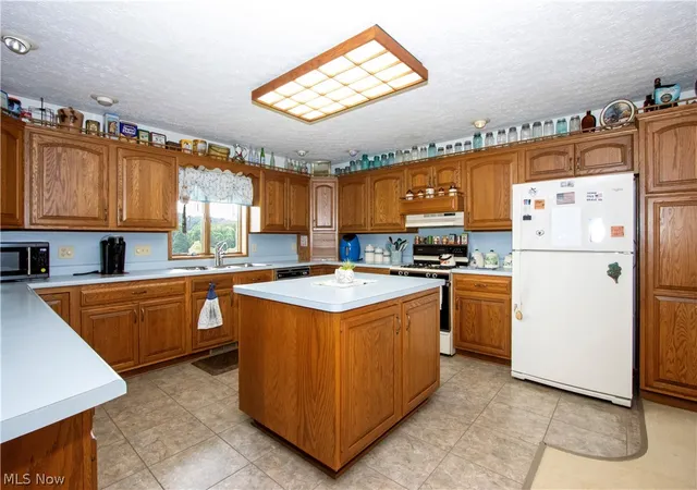3rd image of 6331 County Road 52, Big Prairie, OH 44611 | MLS# 5217932