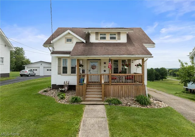 Photo 1 of Single family home for sale at 383 High St, Flushing, OH 43977 | MLS# 5218335 | Listing updated on 2026-09-22