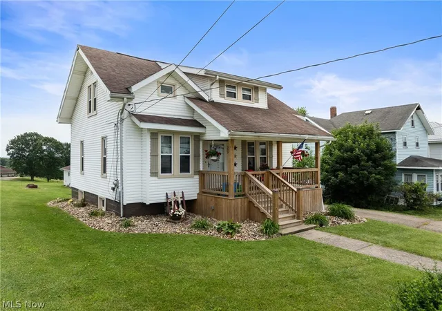Photo 3 of Single family home for sale at 383 High St, Flushing, OH 43977 | MLS# 5218335 | Listing updated on 2026-09-22