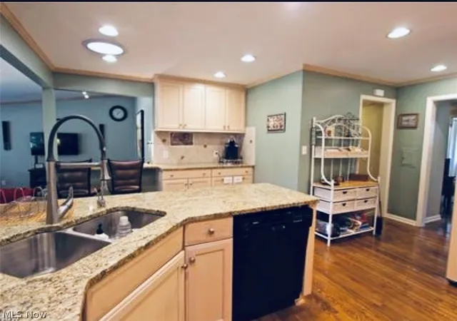 Homes for sale in South Euclid, OH | 968 Bryan Dr, South Euclid, OH 44121 | MLS# 5218367