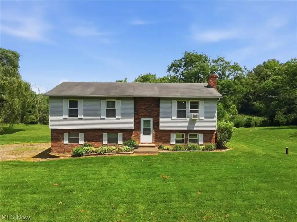Photo 1 of Single family home for sale at 434 State Rd, Geneva, OH 44041 | MLS# 5217980 | Listing updated on 2026-10-25